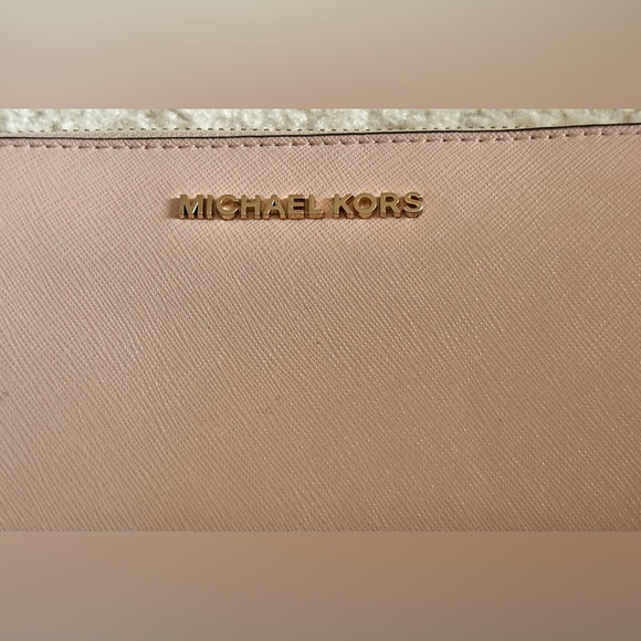 Michael Kors wallet - Picture 3 of 4